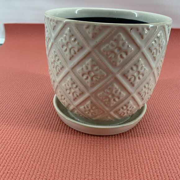 Geometric Diamond Pattern Ivory 6 x 6 Ceramic Flower Pot Planter Saucer - Picture 3 of 6